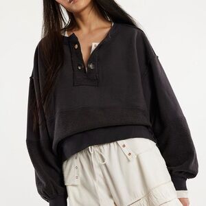 We The Free Running Wild Solid Pullover small